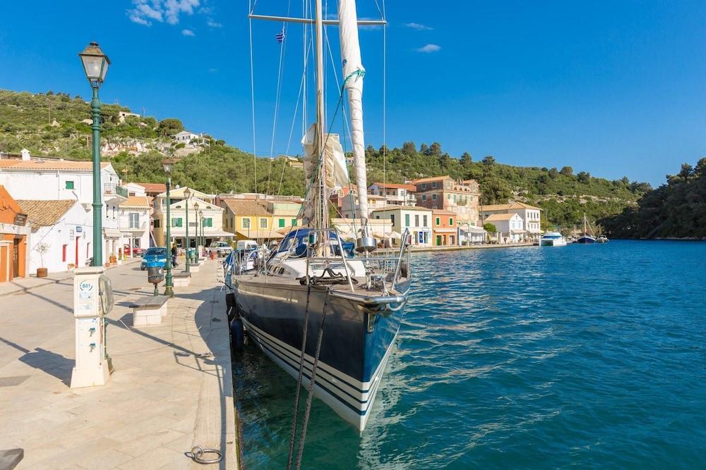 Villa Anastasia Large Private Pool Walk to Beach Sea Views A C Wifi Car Not Required - 2248