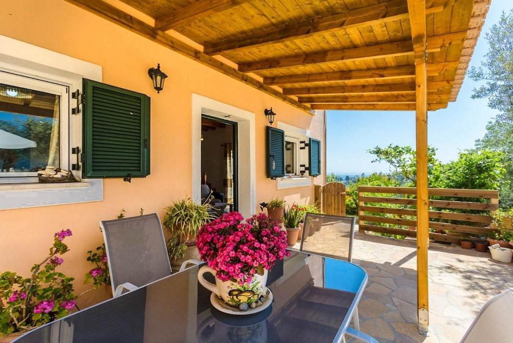 Villa Francesca Private Pool Walk to Beach Sea Views A C Wifi - 2782