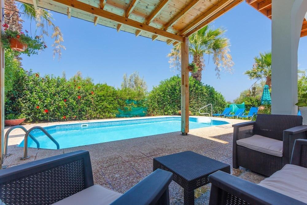 Argaka Sun Villa Tessera Large Private Pool Walk to Beach Sea Views A C Wifi - 2841