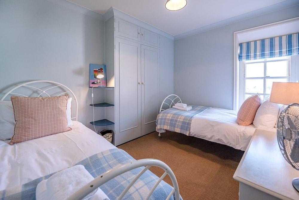 3 The Coastguards, Thorpeness