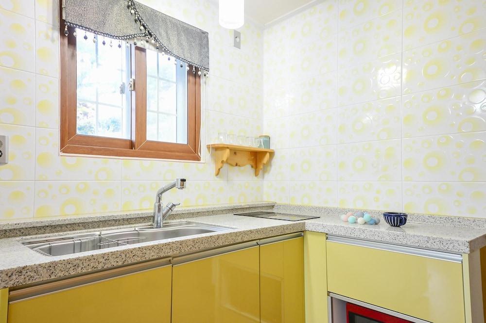 Geoje Gaonara Pension