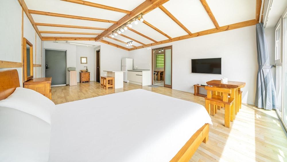 Gapyeong Garamseulki Pension