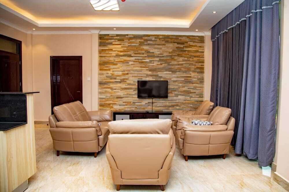 Madras Hotel and Apartments