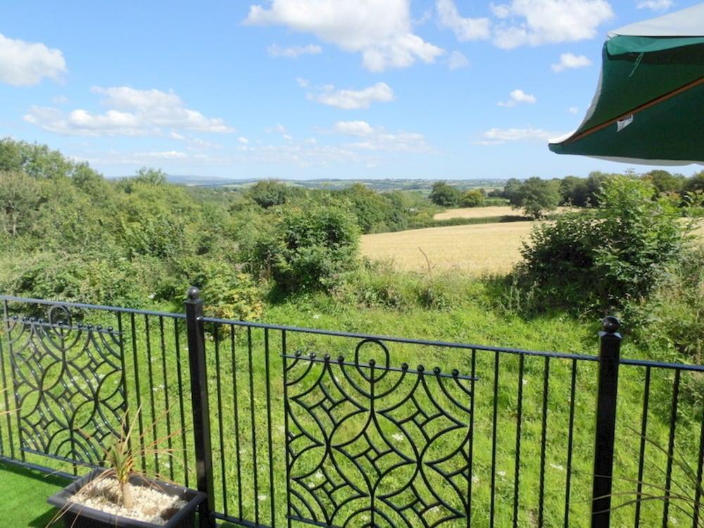 Sleeps6- Countryside Privacy- 30mintobeach