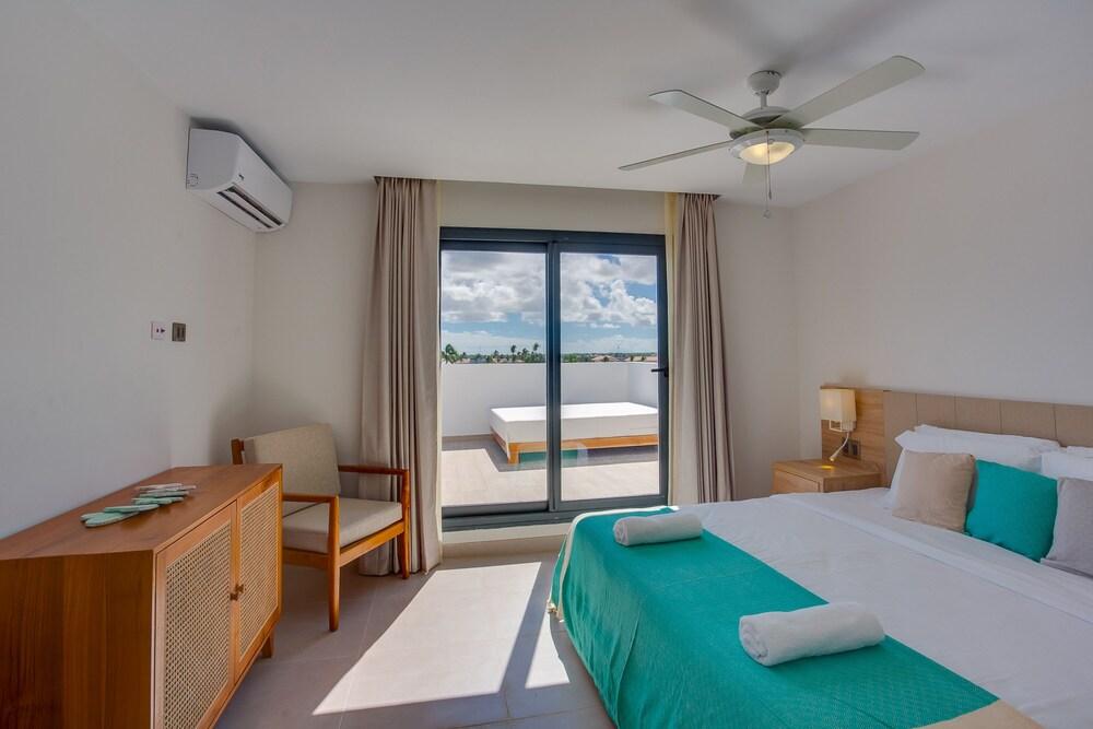 Pool Garden Luxury Apt