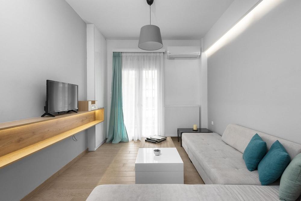 Flaneur Nilie Hospitality MGMT