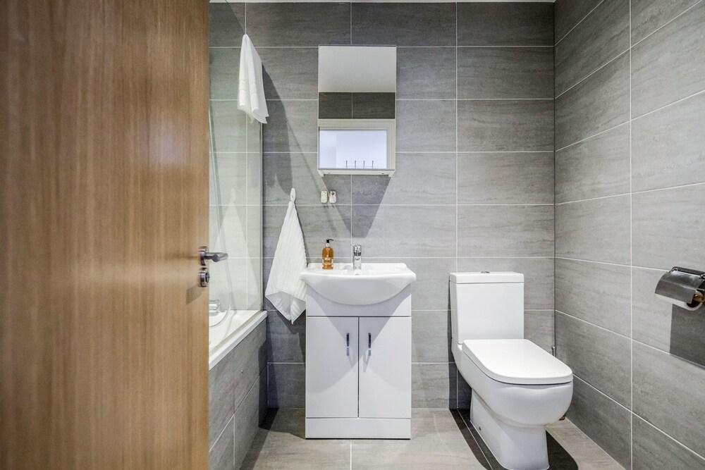 Watford Central Serviced Apartments - F3