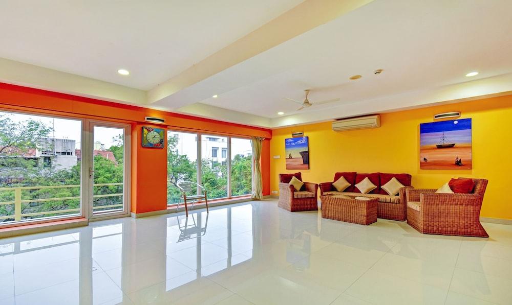 Treebo Trend Vapr Guindy