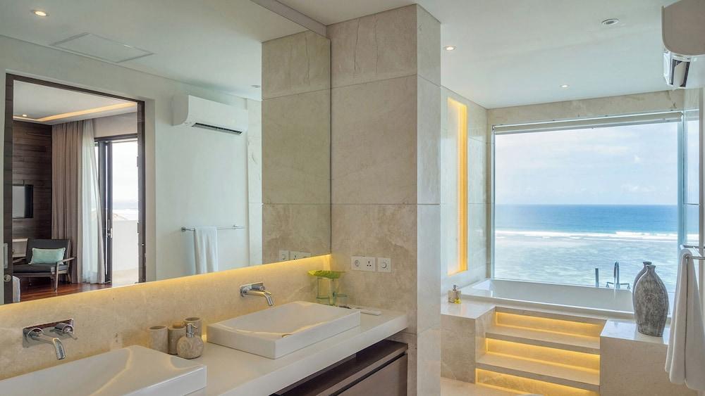 Grand Cliff Nusa Dua