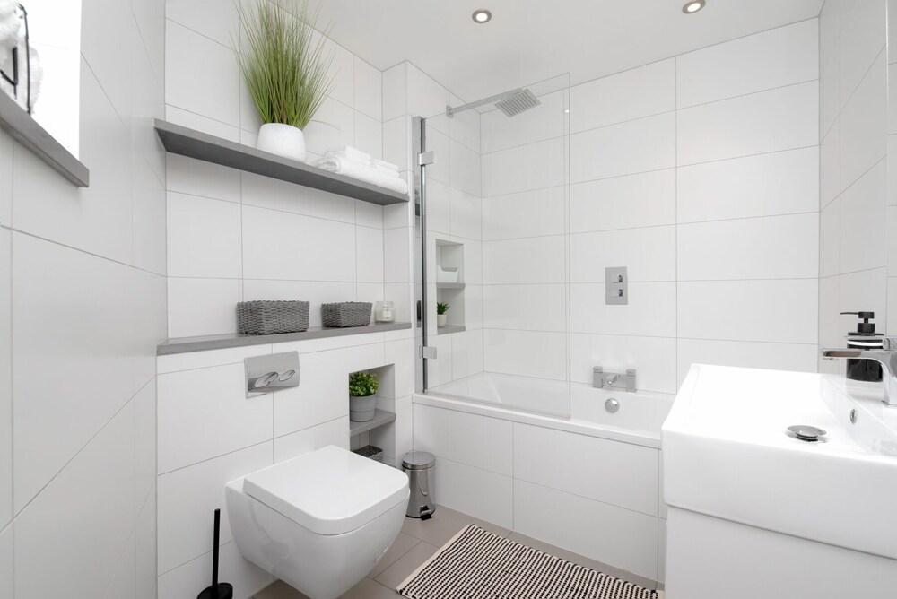 Ida Pod Places - New Cross Gate