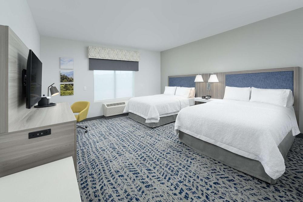 Hampton Inn Ashland City, TN