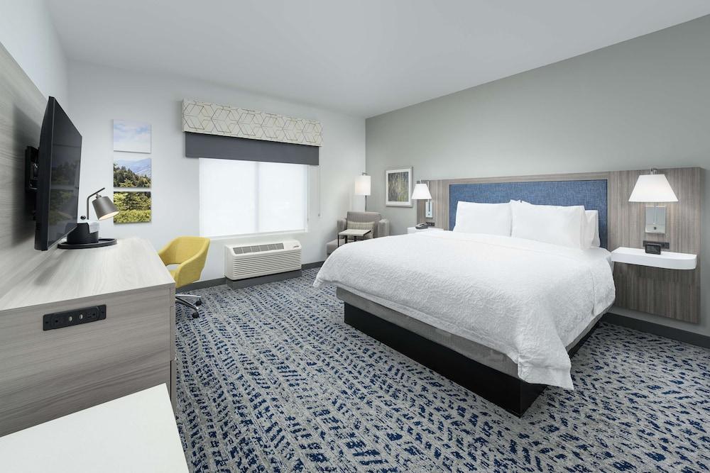 Hampton Inn Ashland City, TN