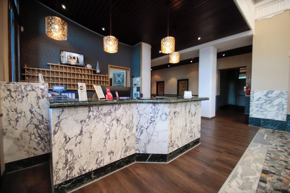 Pràcatinat Hotel & Restaurant