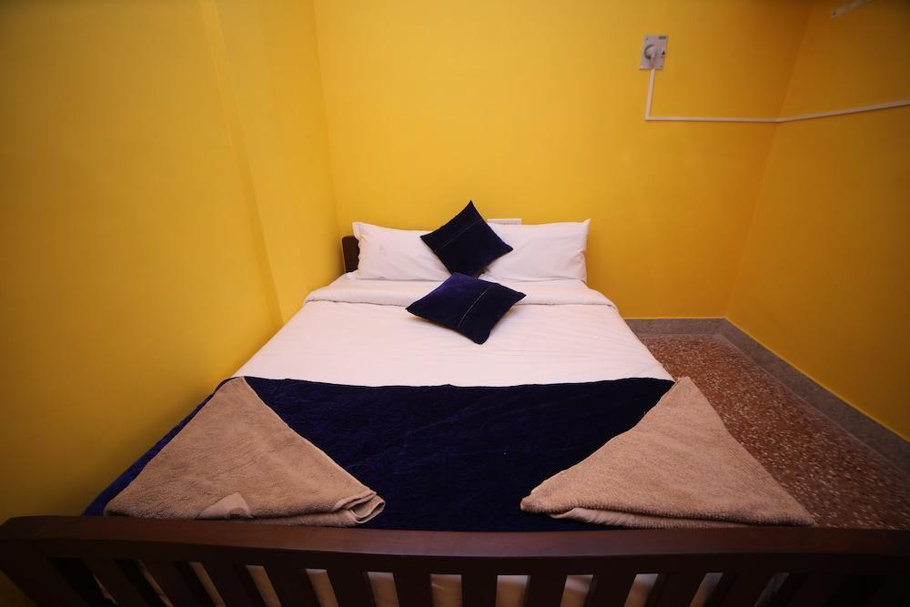 Hotel Sona Residency