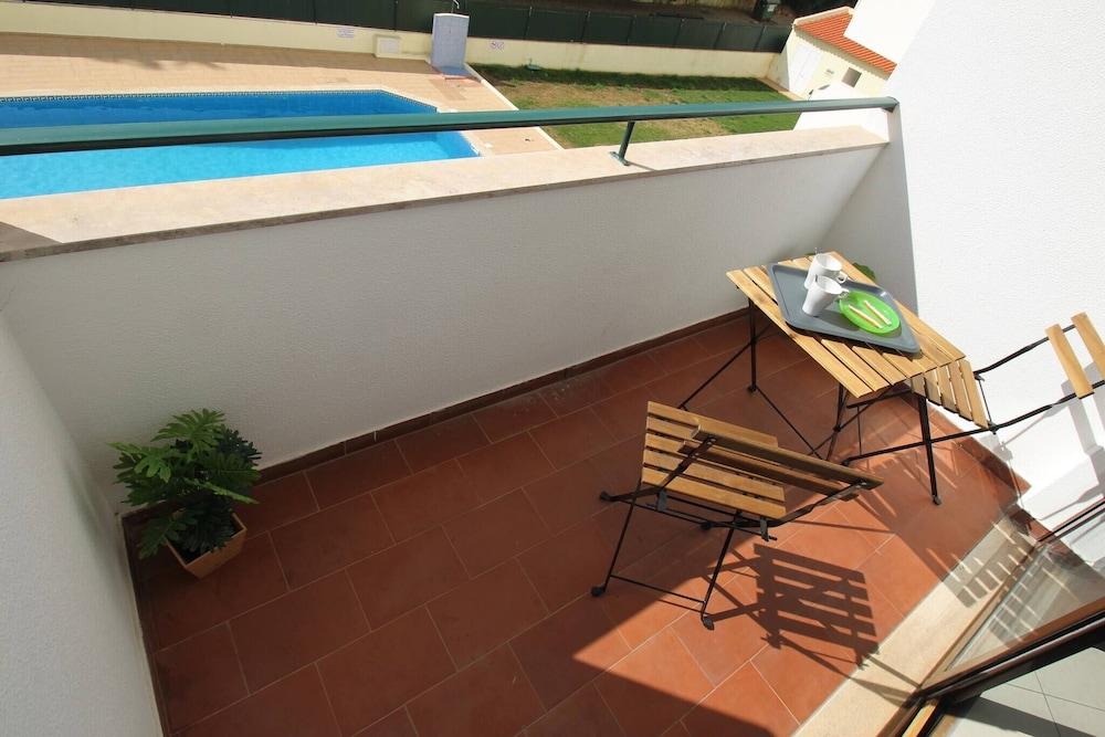 Apartment With Pool - Albufeira