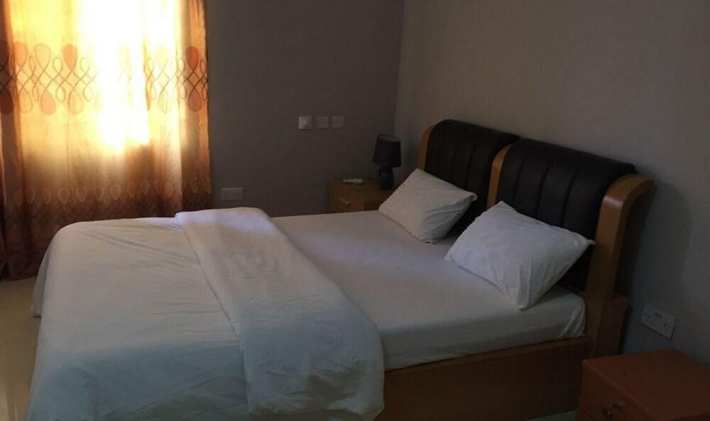 Rasta Tees Place - Standard