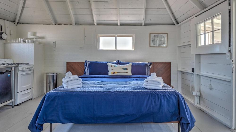 Bungalow 3 - 1br, Waterfront