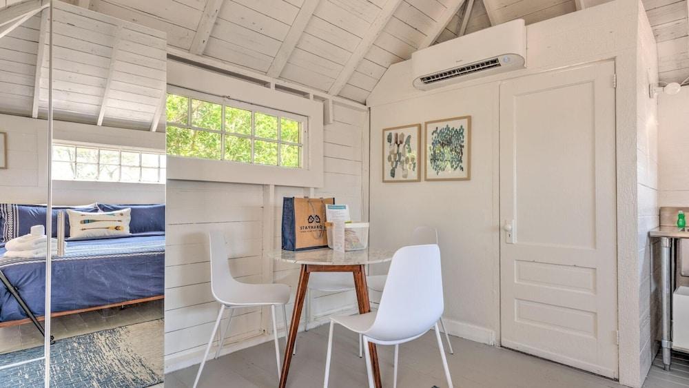 Bungalow 2 - 1br, Water View