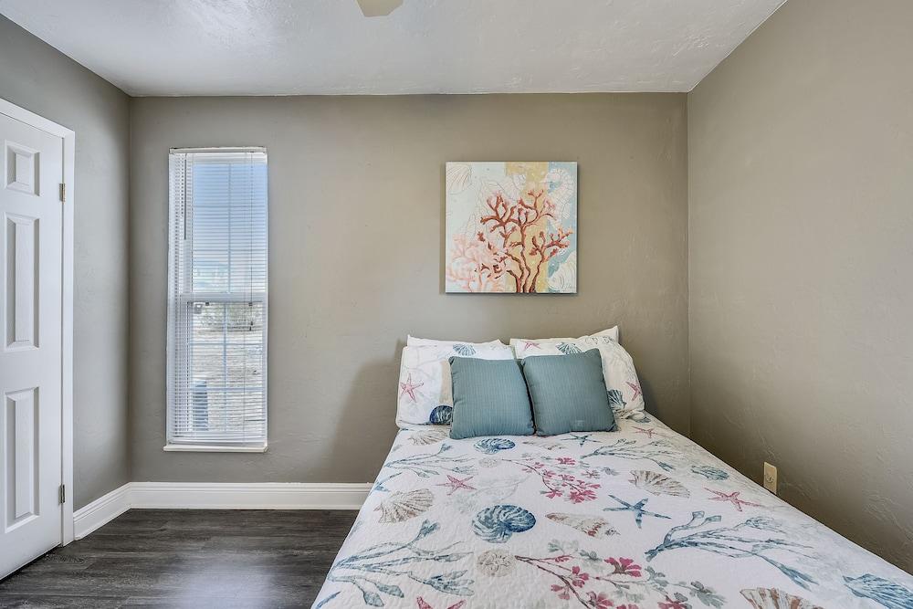 Sunset on Sunset by Book That Condo