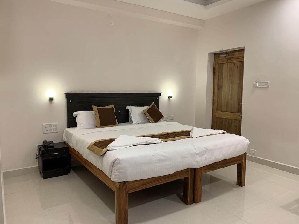 Serenity Sunrise Beach Resort