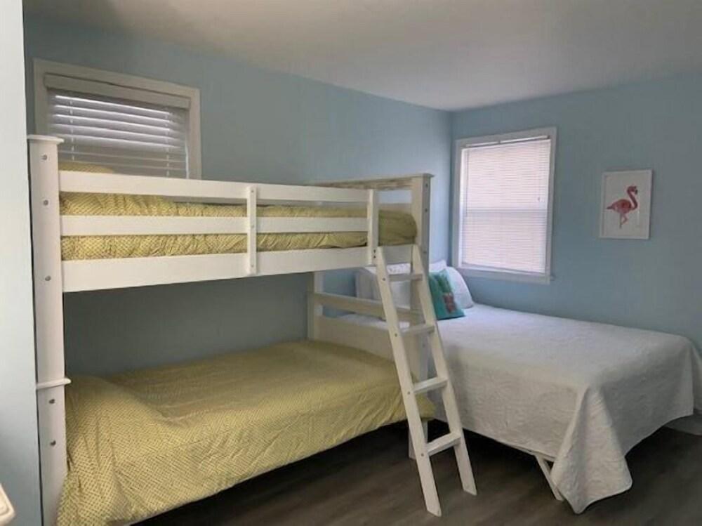 Oc820 St. Charles Place, 1st Floor