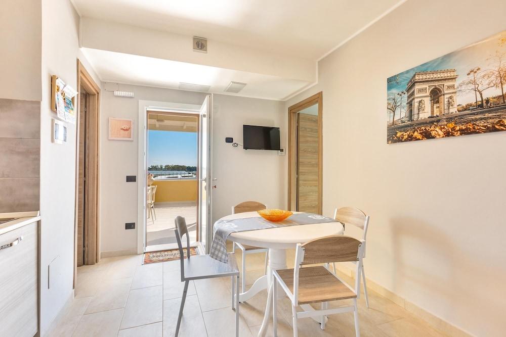 2206 Perla del Boncore by Barbarhouse