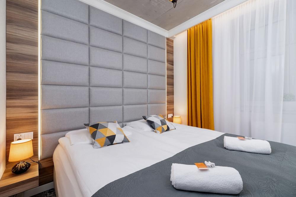 Apartment Rakowicka 6 Cracow by Renters