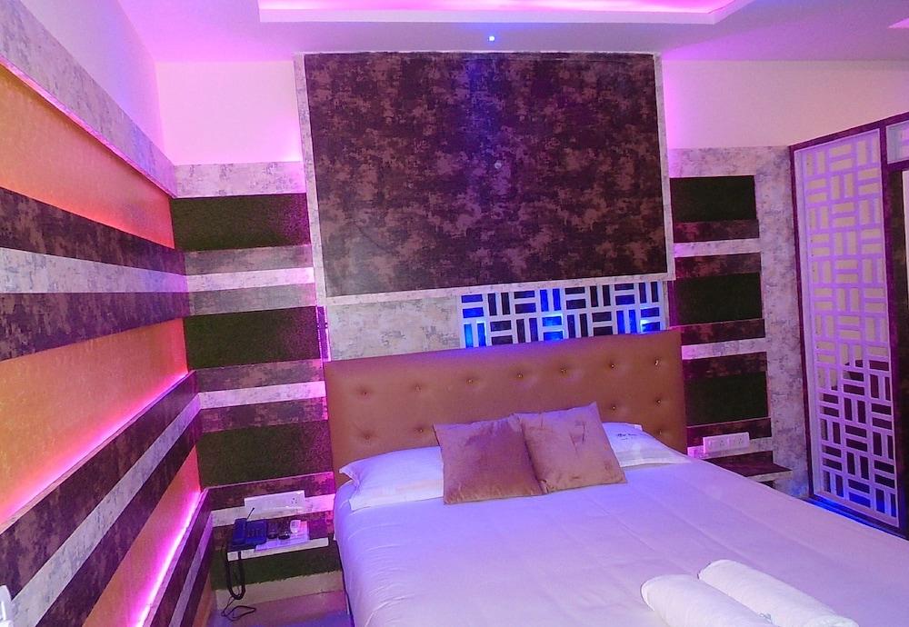 Hotel Royal Residency