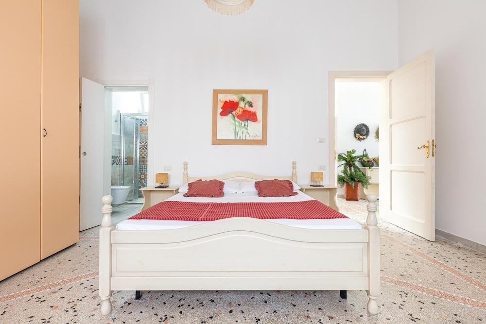 2068 Villa Marina Salentina