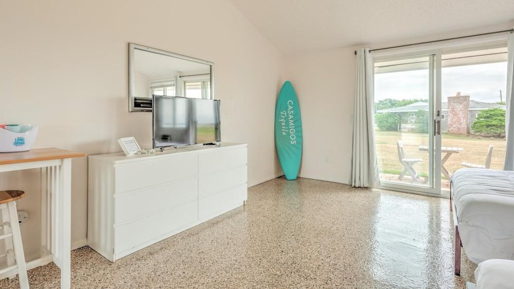 Unit 14 Dbl Queen - Bungalows at Common Ground