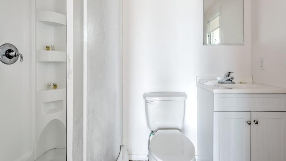 Unit 8 King - Bungalows at Common Ground