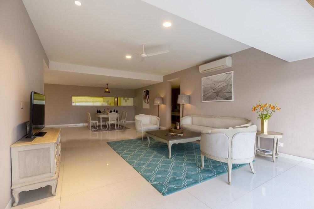 amã Stays & Trails Cliffs Edge Sangrun, Khadakvasla