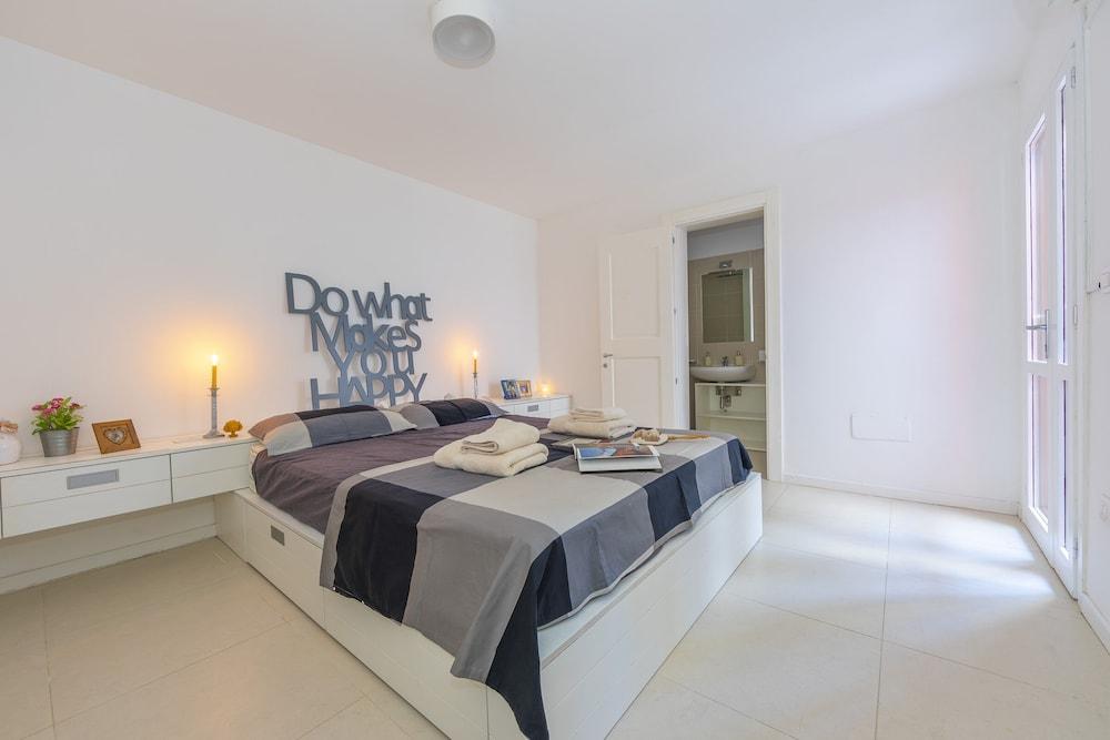 The Orange 22 Sweet Home