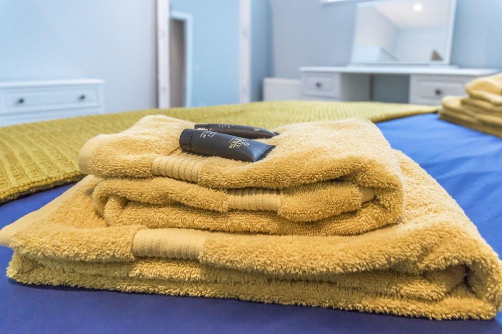 Tipyn O Haul - 1 Bed Apartment - Tenby