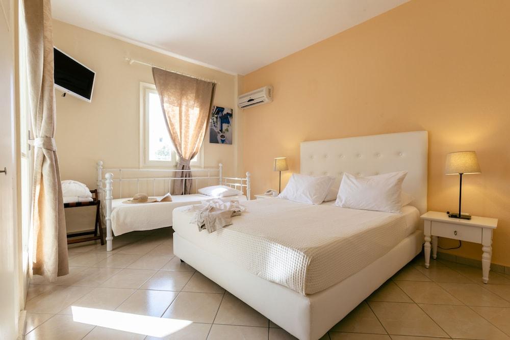 Mikri Vigla Hotel Beach Resort