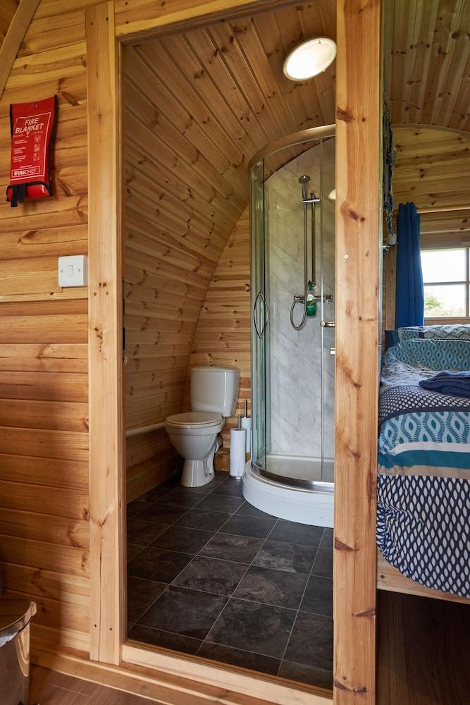 Woodpecker Pod With Views