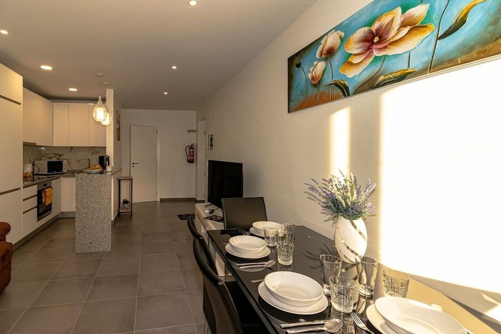 Inviting 2-bed Apartment in Armação de Pêra