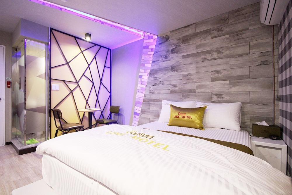 Daegu Gyungbuk National University Line