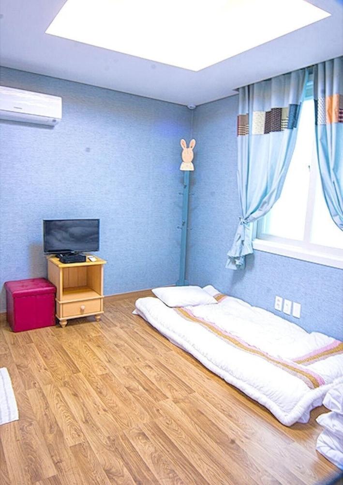 Tongyeong Semiee Guest House