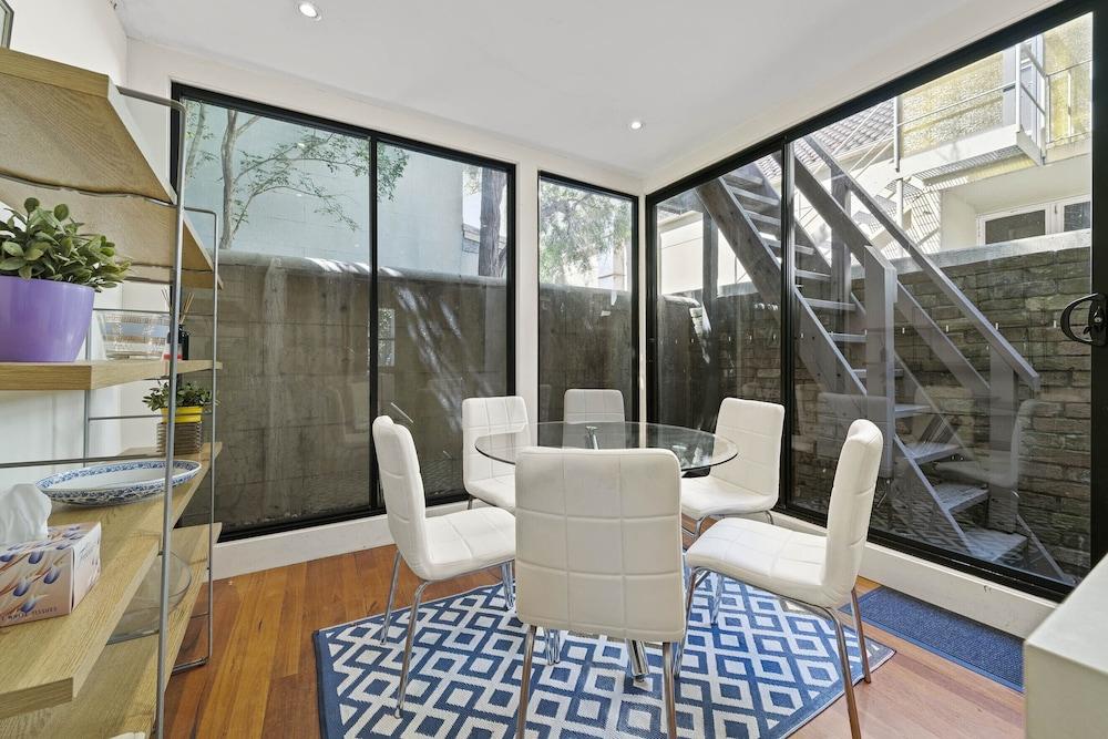 Light Filled Charming Townhouse