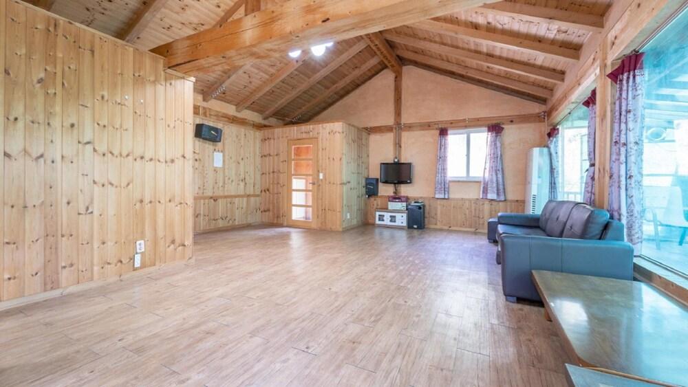 Yangpyeong Santa Pension