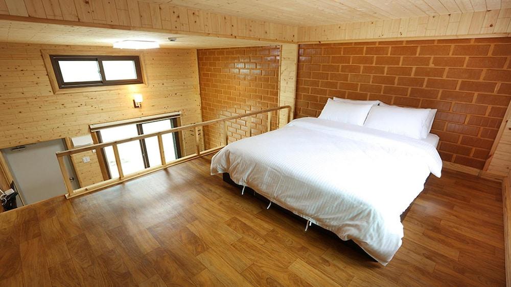 Seogwipo Starlightsky Pension