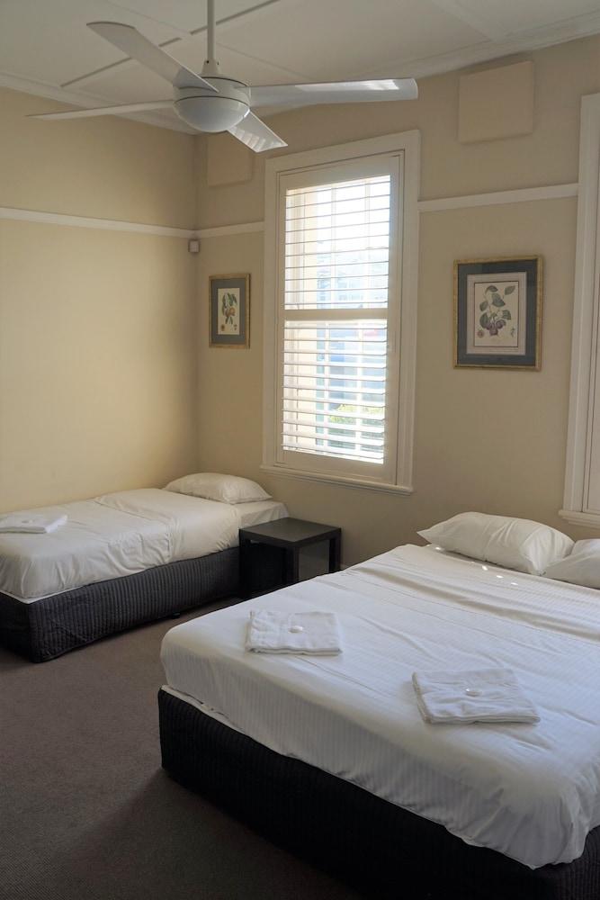 Palace Hotel Mortlake