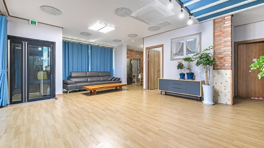 Goseong Pinetree Pension