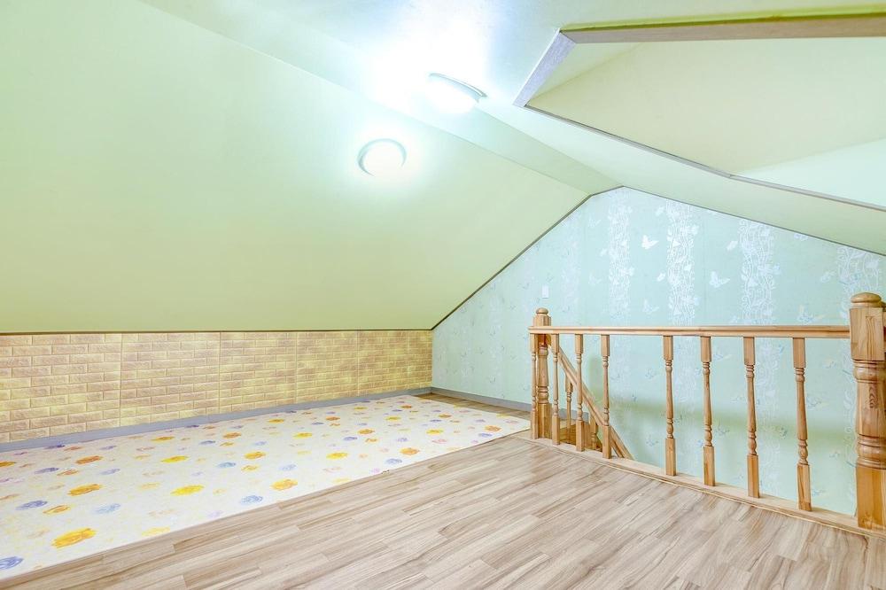 Geoje Evergreen&pinetree Pension