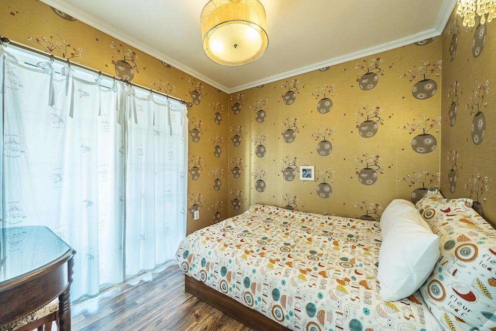 Ganghwa Edenjungwon Pension