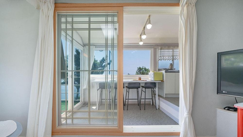 Namhae Baramundeok Pension