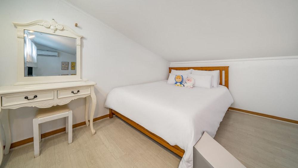 Gangneng Soowarae Pension