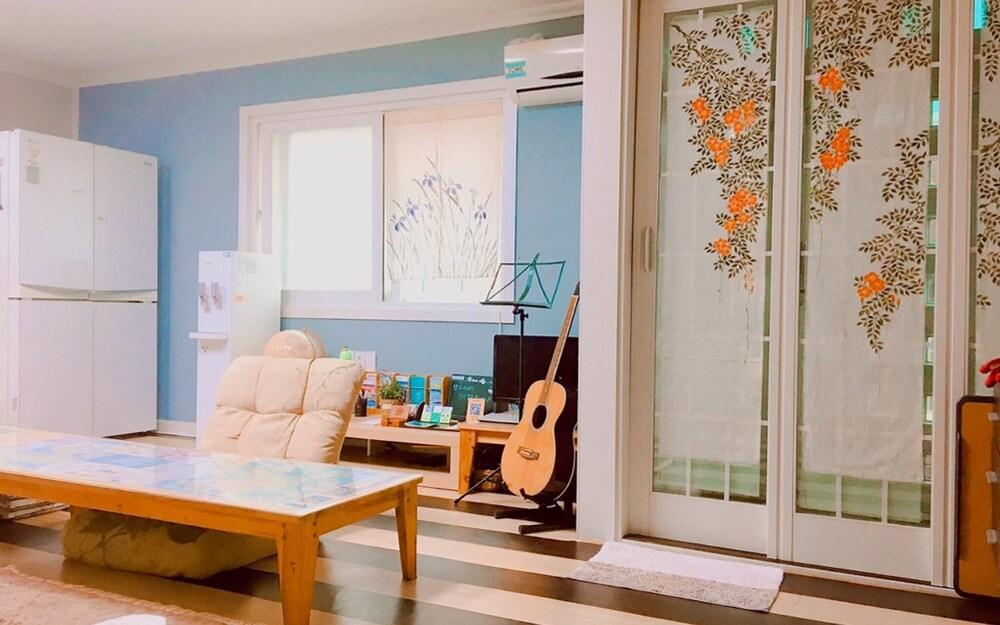 Tongyeong Hago Guesthouse