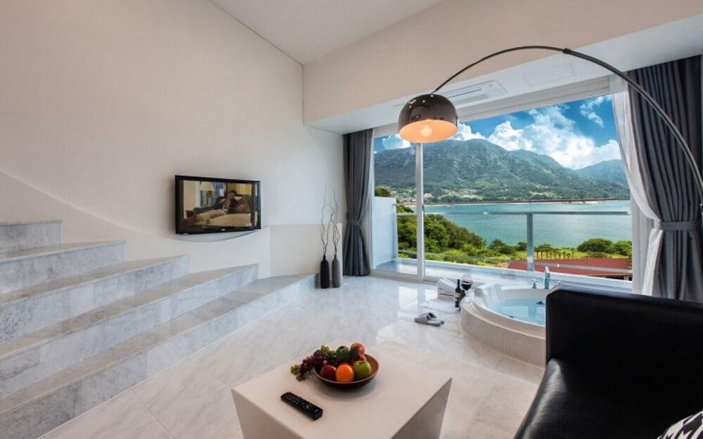 Pension Geoje Casa Delfino